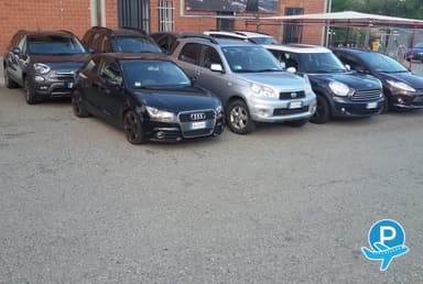 Numero 1 Parking (disabled) 3