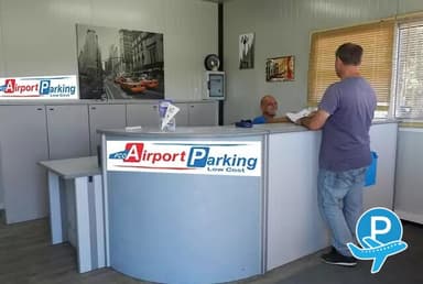 FCO Airport Parking - Roma, Via Portuense, 2365 2237 3