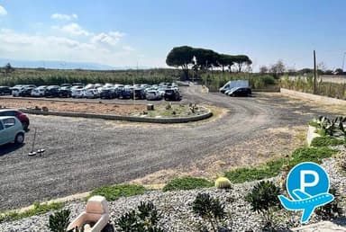 Fly Parking 2 Lamezia - Lamezia Terme CZ, Via Pietro Mennea, 17 2