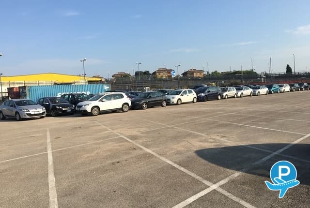 Napoli Parking - Chiavi in Mano (disabled) 2