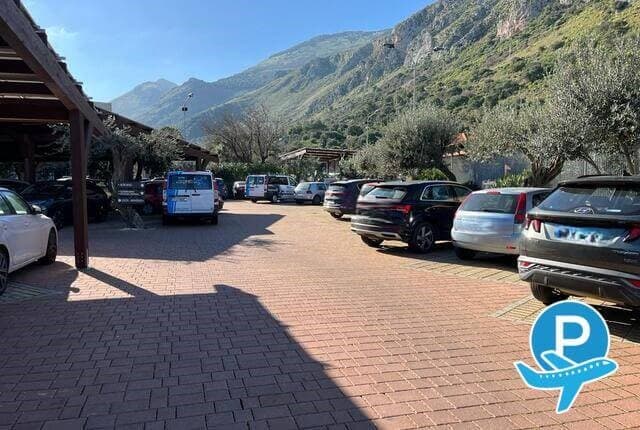 Park and Fly - Carini PA, Via Cinisi, 3 5